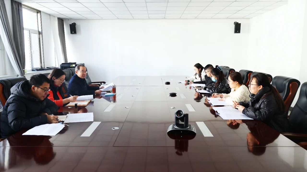 吉育峰参加第二机关党支部“纠作风、改作风、转作风”专题组织生活会